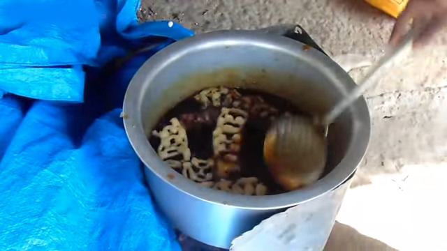 karupatti mittai